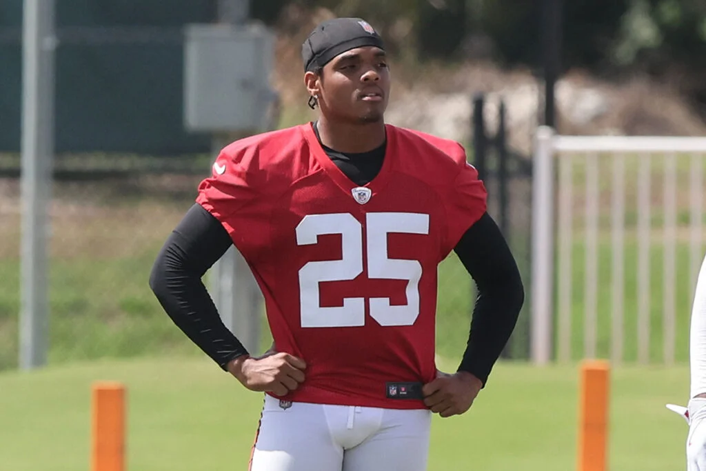 Sr'S Fab 5: Big Takeaways From Very Competitive Bucs Otas 5 Bucs Cb Jacob Parrish