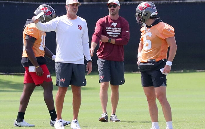 Bucs Oc Zac Robinson, Pass Game Coordinator Tj Yates And Qb Baker Mayfield