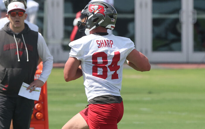 Bucs Te Bauer Sharp - Photo By: Cliff Welch P/R