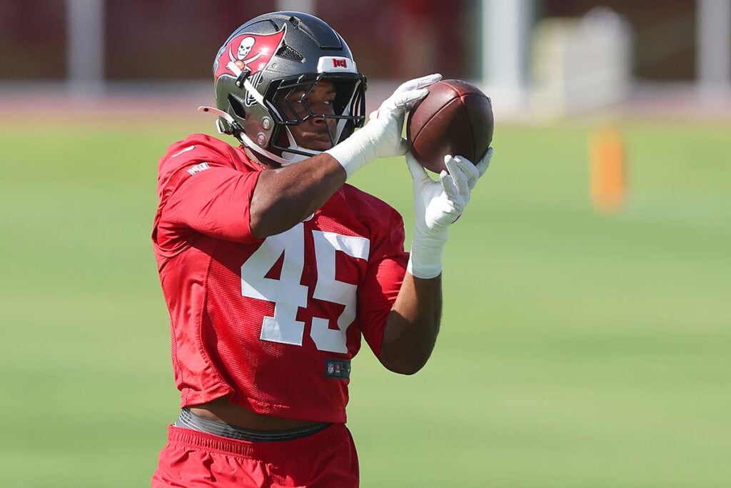 Pewter Pulse: Bucs Standout Players From Mini-Camp 2 Bucs Ilb Josiah Trotter
