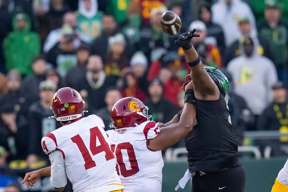 Washington-A’Mauri-Oregon-Usc-Pbu Oregon Dt A'Mauri Washington