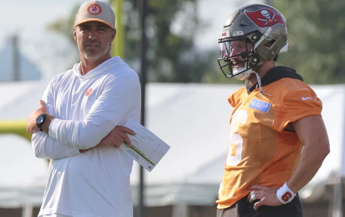 Bucs Oc Zac Robinson And Qb Baker Mayfield