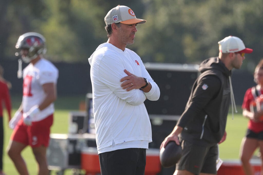 Bucs Camp Insider 7-29: Training Camp Begins Without Two Big Stars 8 Bucs Oc Zac Robinson