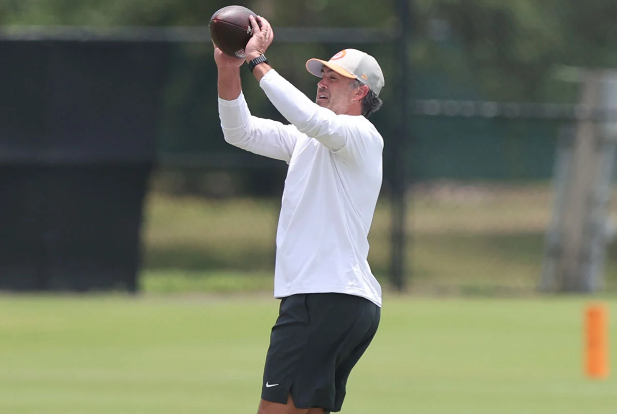 Robinson-Zac-Bucs-Rookie-Mc-Catch Bucs Oc Zac Robinson