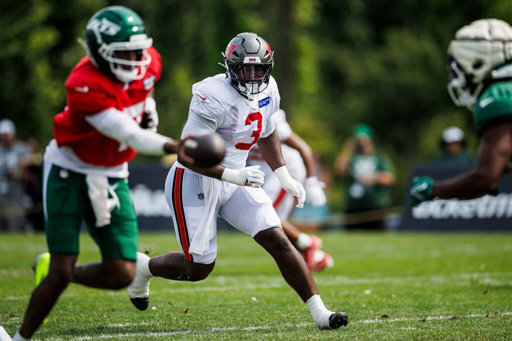 Queipo'S Cover 4: Bucs Cbs Benjamin Morrison And Pepe Williams 12 Bucs Olb Rueben Bain Jr.