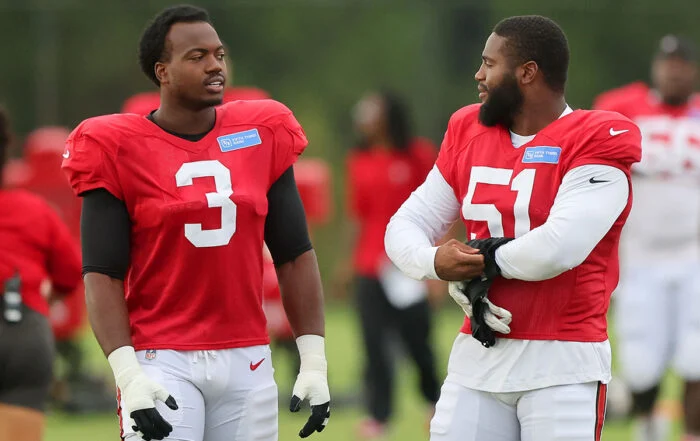 Bucs Olbs Rueben Bain Jr. And David Walker