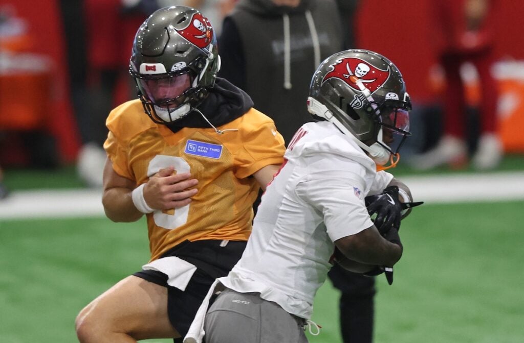 Bucs Camp Studs And Duds: 8/2 5 Bucs Qb Baker Mayfield And Rb Bucky Irving - Photo By: Cliff Welch P/R