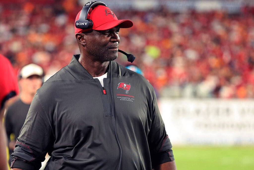 Bucs Defense Is Starting To Become A Problem 2 Bucs Hc Todd Bowles