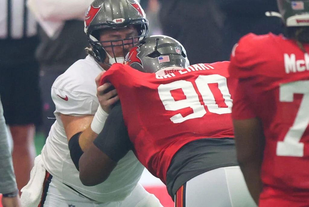 Pewter Report Podcast: Tempers Flare At Bucs Night Practice! 4 Bucs G Dan Feeney And Dt Demonte Capehart