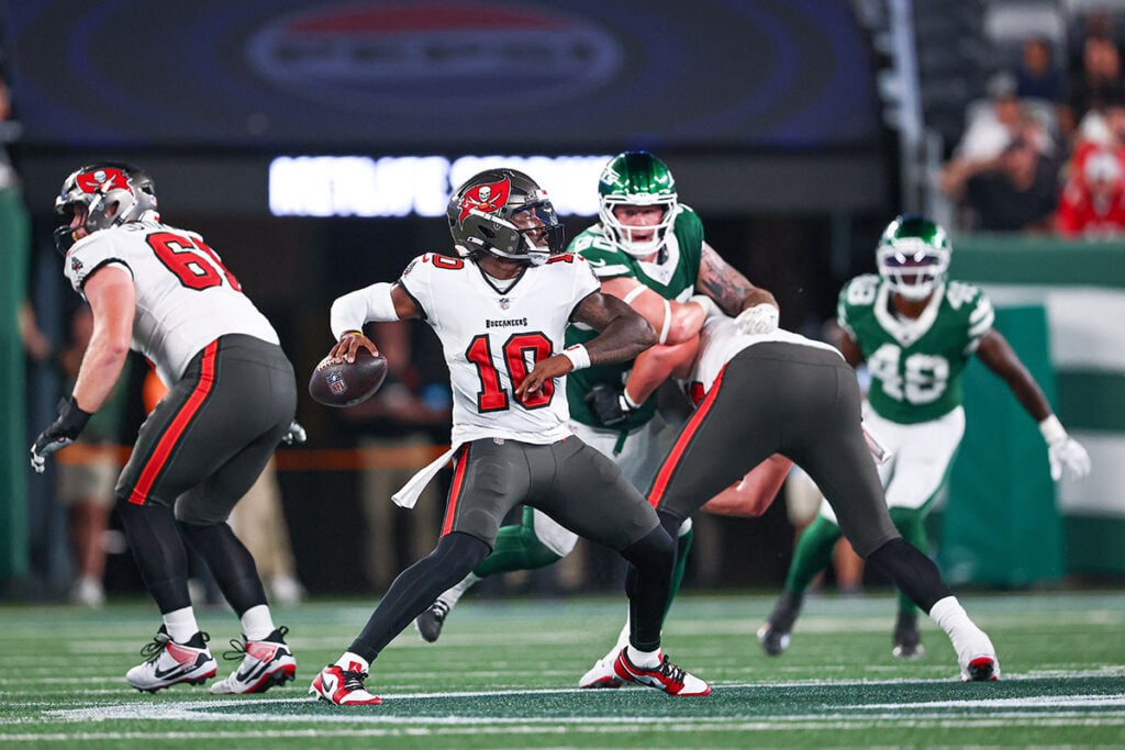 Bucs Qb Jalon Daniels