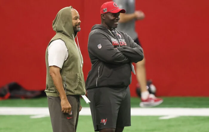 Bucs Olbs Coach Larry Foote And Hc Todd Bowles