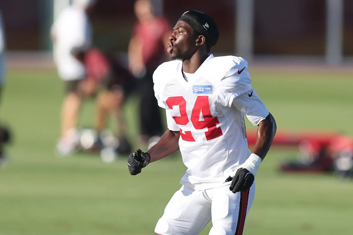 Garnes-Ayden-Bucs-Camp-No-Helmet-Shuffle Bucs Cb Ayden Garnes