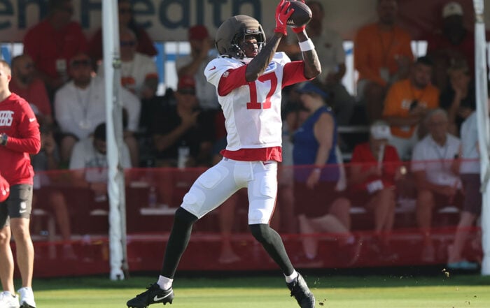 Bucs Wr Ted Hurst