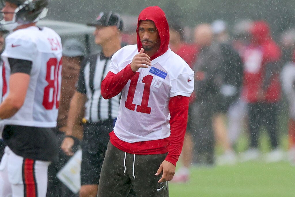 Bucs Camp Insider 8-3: Defense Does The Dirty Work To Win First Day In Pads 5 Bucs Wr Jalen Mcmillan