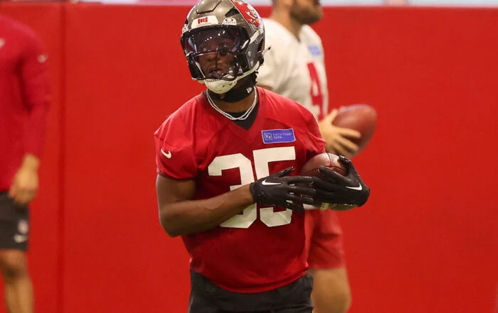 Bucs S Ifeatu Melifonwu