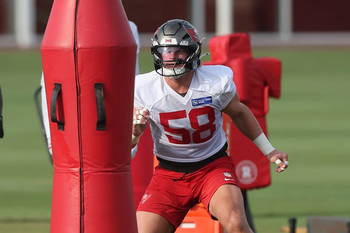 Bucs Olb Jack Pyburn