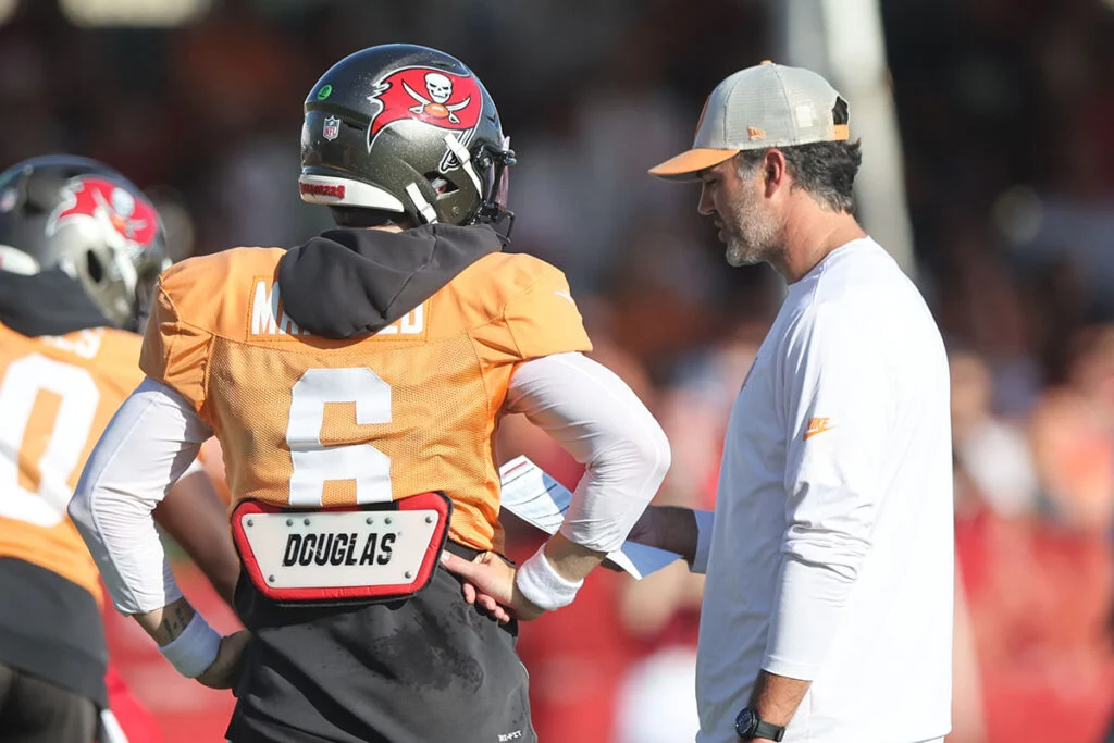 Bucs Mailbag: Problems On Offense? Defense Dominant? 2 Bucs Qb Baker Mayfield And Oc Zac Robinson