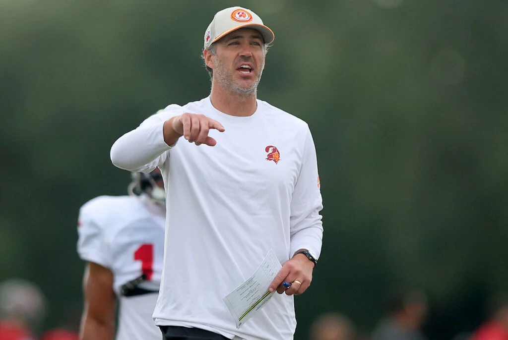 Bucs Oc Zac Robinson