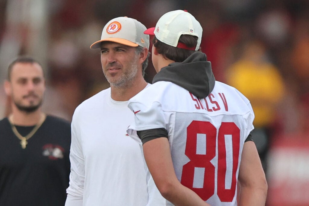 Bucs Open 21-Day Practice Window For Wr On Ir 3 Bucs Oc Zac Robinson And Wr David Sills V