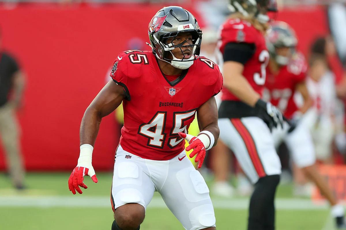 Bucs Ilb Josiah Trotter