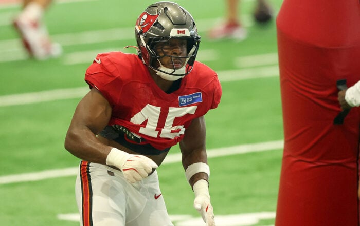 Bucs Ilb Josiah Trotter