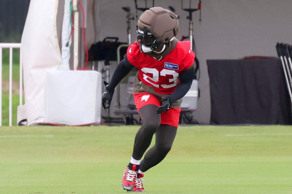 Playmaking Tykee Smith Has Found His Signature Move 4 Bucs S Tykee Smith - Photo By: Cliff Welch P/R