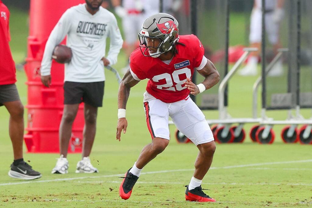 Bucs' Cb Pepe Williams Making His Case For A Roster Spot 4 Bucs Cb Pepe Williams