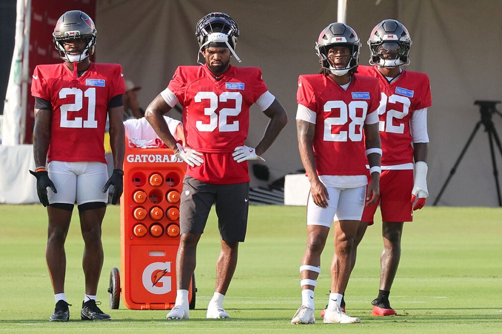 Bucs' Cb Pepe Williams Making His Case For A Roster Spot 3 Bucs Cbs Benjamin Morrison, Josh Hayes, Pepe Williams And Keionte Scott