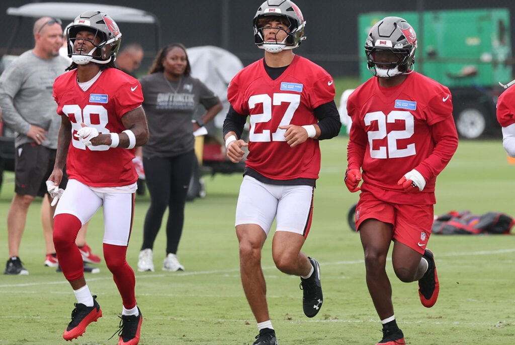 Queipo'S Cover 4: Bucs Cbs Benjamin Morrison And Pepe Williams 4 Bucs Cbs Pepe Williams, Zyon Mccollum And Keionte Scott