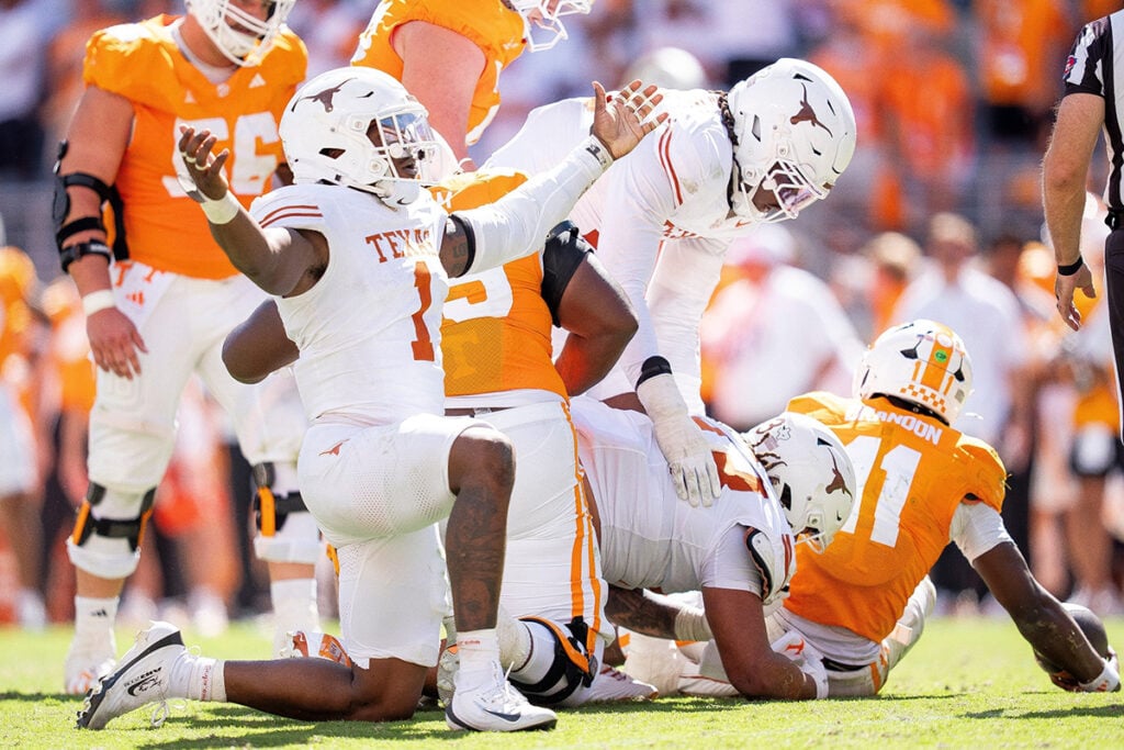 Bucs Mock Draft Roundup 2027: Draft Season Isn'T Too Far Away, Right? 3 Texas Edge Colin Simmons