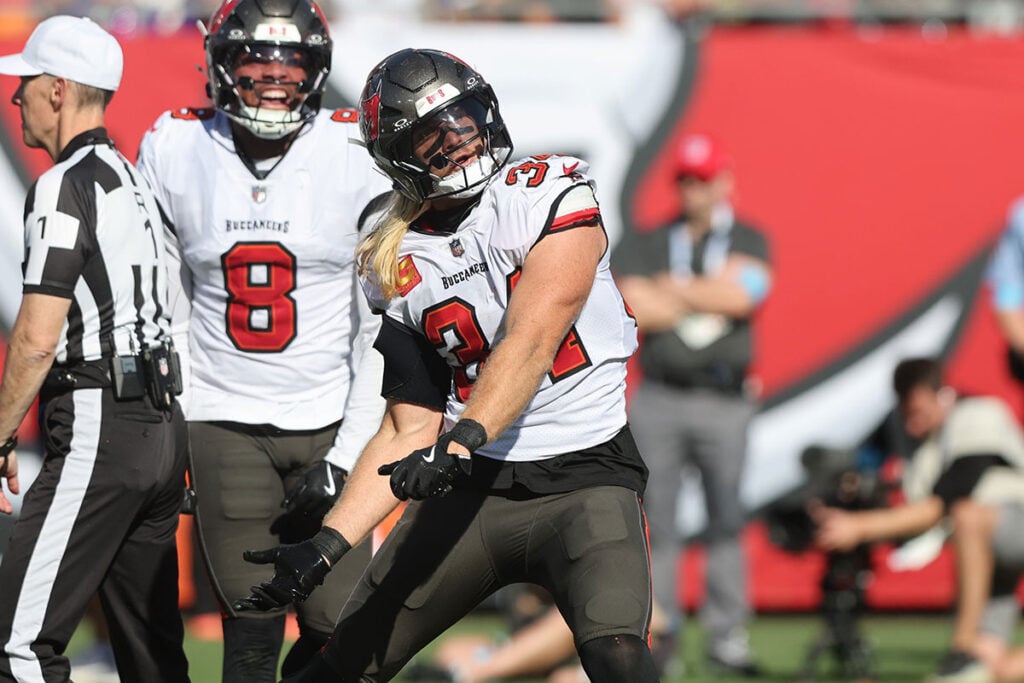 Bucs Vs. Vikings: Most Impressive In Week 3 3 Bucs Ilb Alex Anzalone