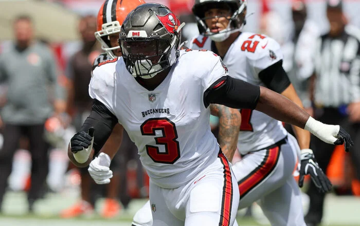 Bucs Olb Rueben Bain Jr.