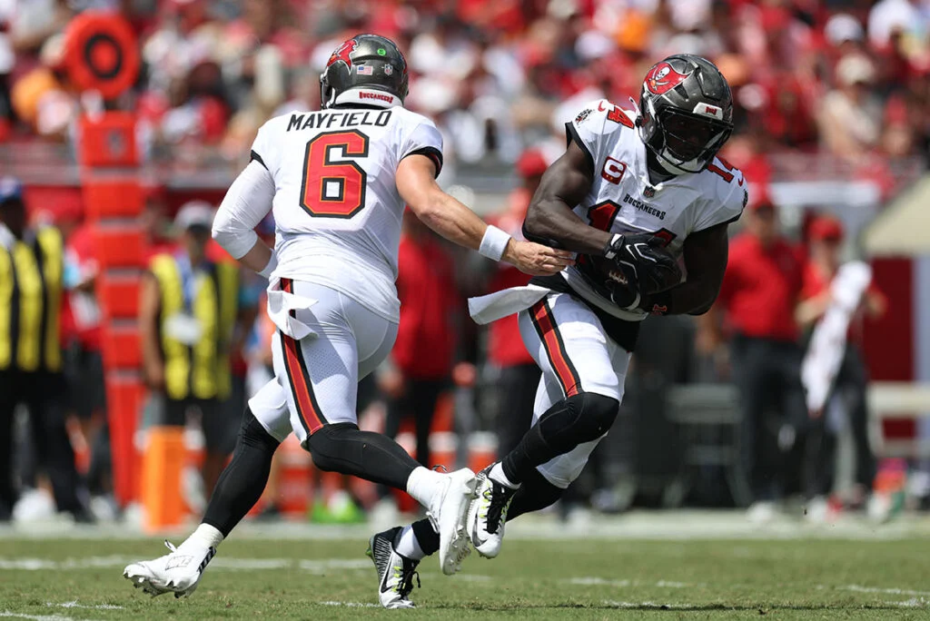 Week 2 Snap Count Analysis: Bucs Vs. Browns 3 Bucs Qb Baker Mayfield And Wr Chris Godwin Jr.