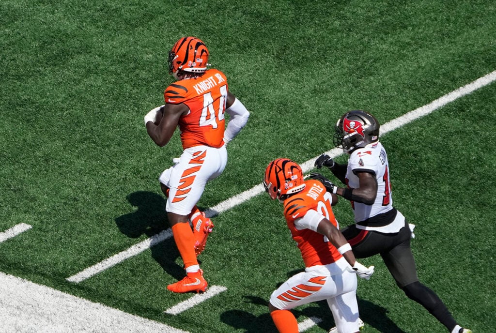 Bengals Ilb Demetrius Knight Jr.