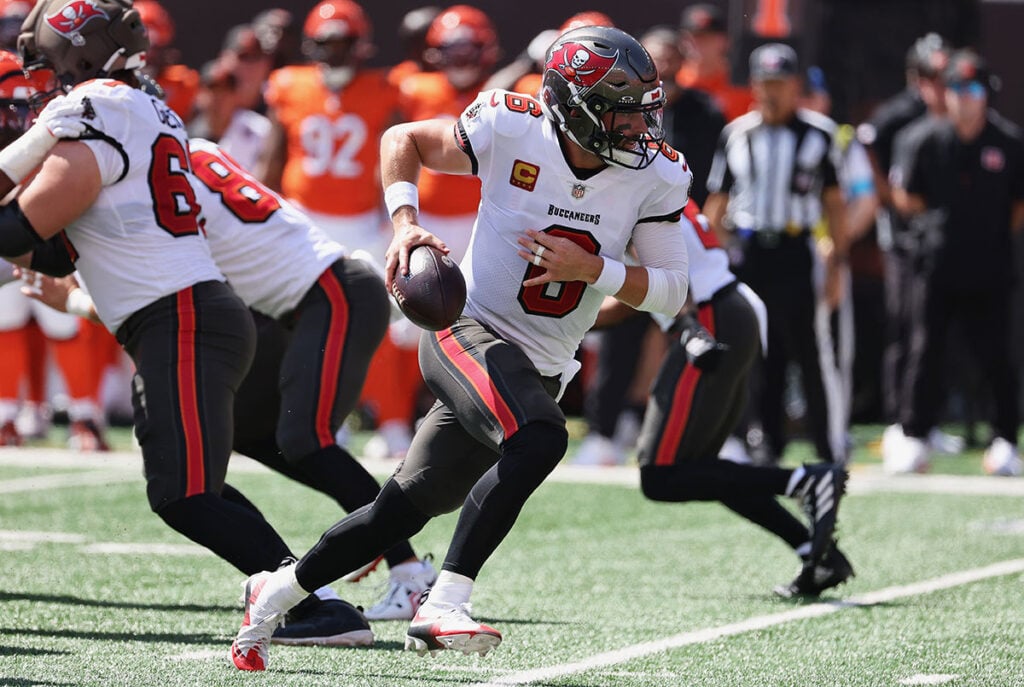 A'Shawn Robinson: Bucs Pass Rush Played Like &Quot;Independent Contractors&Quot; 6 Bucs Qb Baker Mayfield