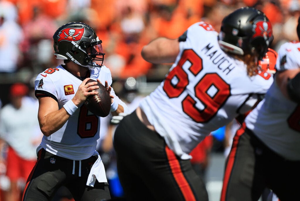 Bucs Blunders Create 21-3 Deficit, Prove Costly In 33-27 Loss To Bengals 5 Bucs Qb Baker Mayfield