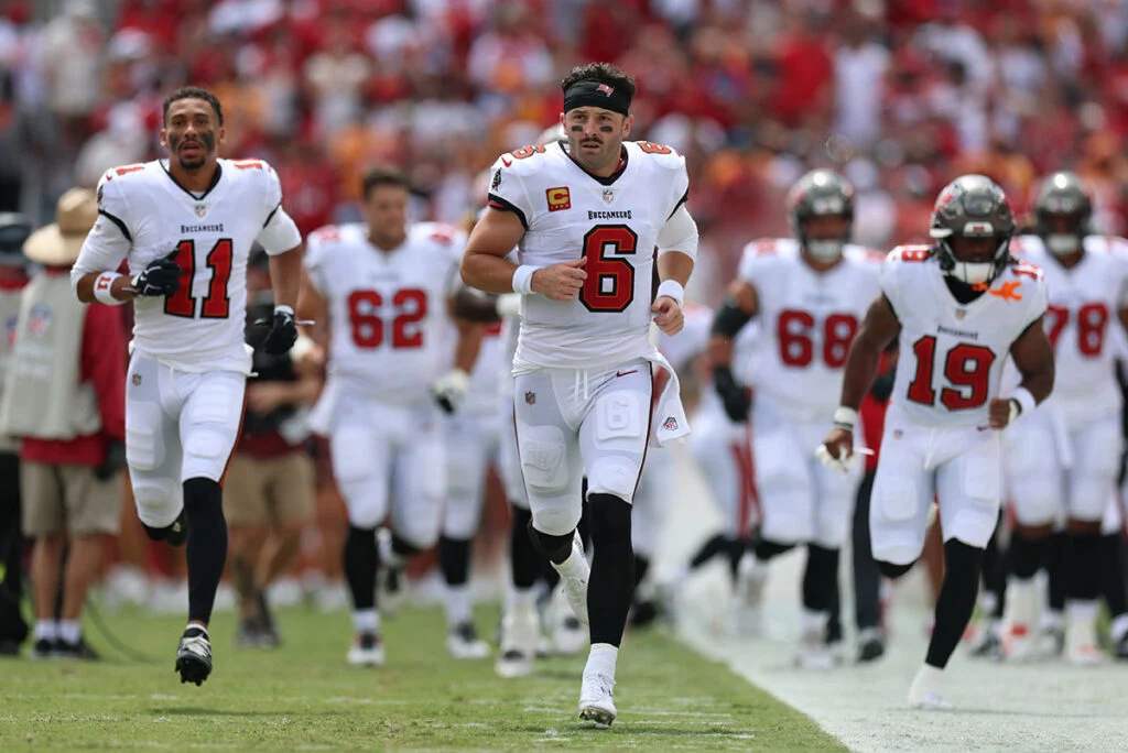 These 0-2 Bucs Look Broken 2 Bucs Qb Baker Mayfield