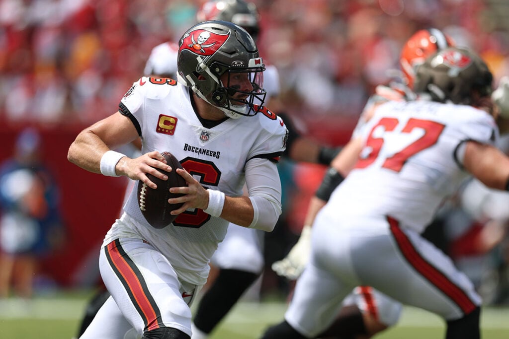 Nfc South Sees Some Separation In Week 2 2 Bucs Qb Baker Mayfield