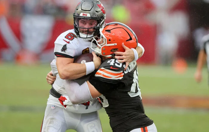 Bucs Qb Baker Mayfield And Browns Ilb Carson Schwesinger