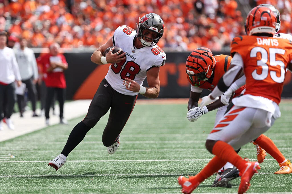 Week 1 Snap Count Analysis: Bucs At Bengals 4 Bucs Te Cade Otton