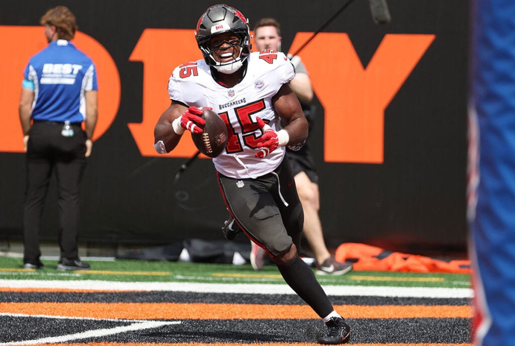 Bucs Blunders Create 21-3 Deficit, Prove Costly In 33-27 Loss To Bengals 8 Bucs Ilb Josiah Trotter