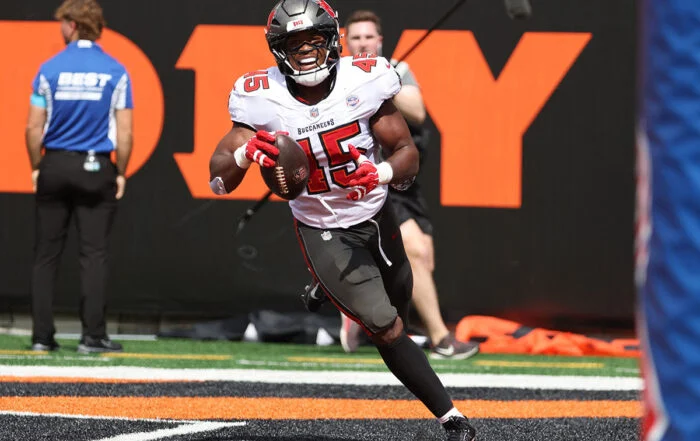 Bucs Ilb Josiah Trotter