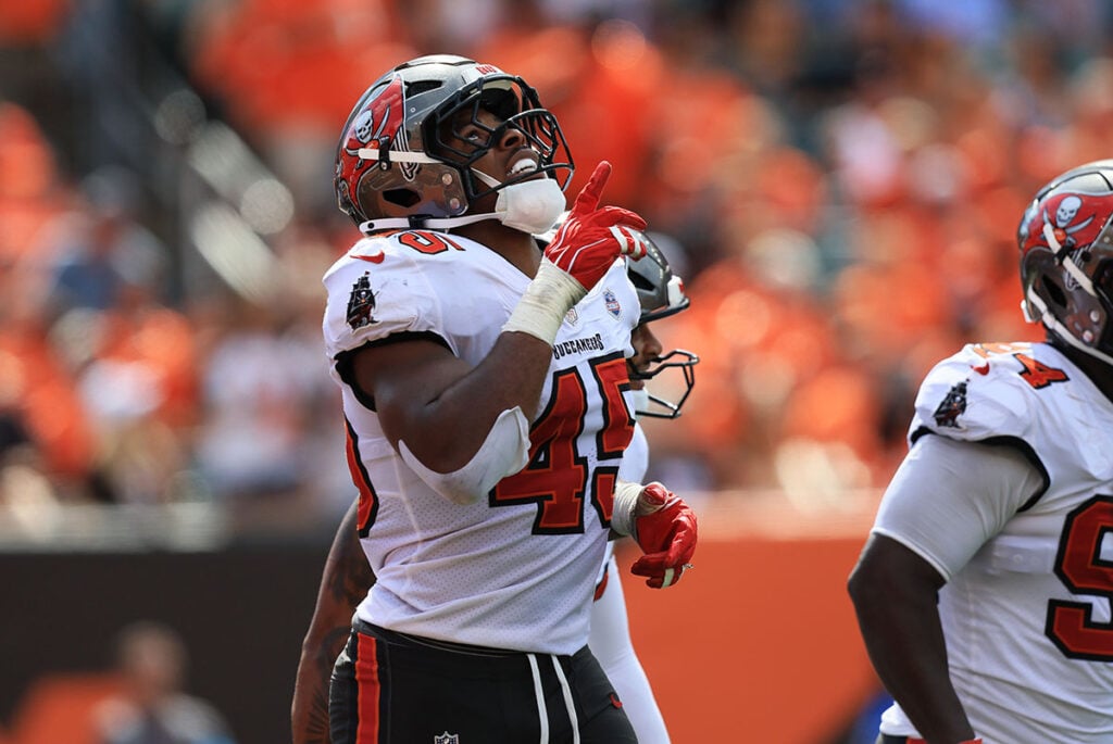 Pewter Report Podcast: Bucs Bungle Week 1 - Lose To Bengals 3 Bucs Ilb Josiah Trotter
