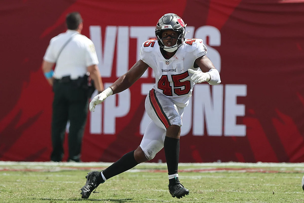 Bucs Ilb Josiah Trotter