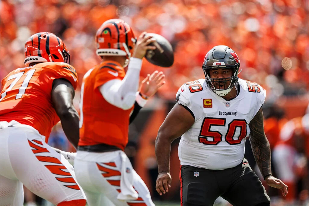 Bucs Dt Vita Vea And Bengals Qb Joe Burrow