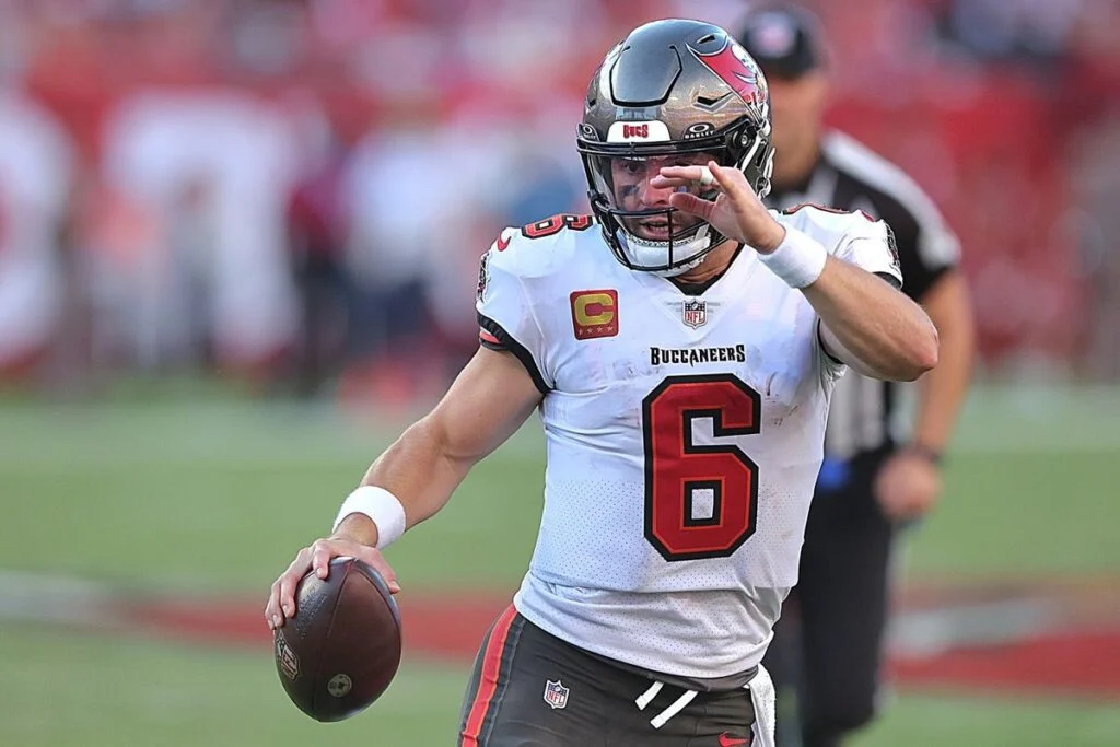 Baker Mayfield Injured In Bucs' Week 3 Loss, Will Miss Time 3 Bucs Qb Baker Mayfield