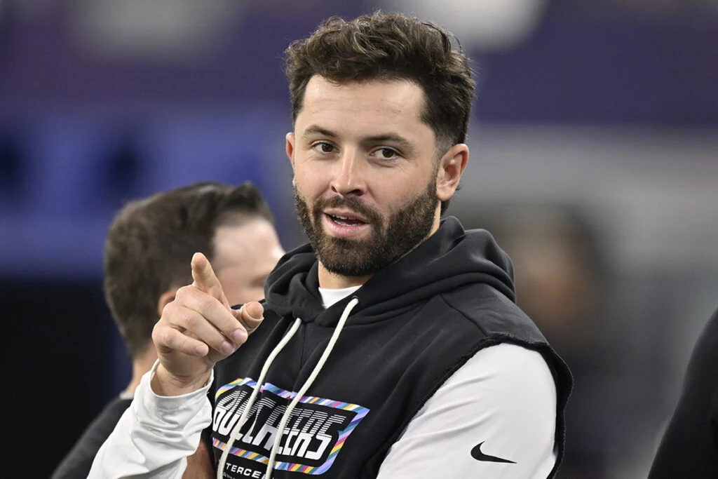 Jalon Daniels Learning Quarterback 101 From Baker Mayfield 2 Bucs Qb Baker Mayfield
