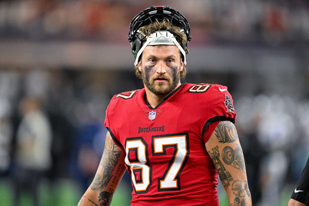 Slivon'S Slant: Bucs' Secret To Run Game Success, Bauer Sharp'S Progress 2 Bucs Te Payne Durham
