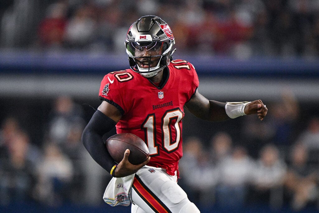 Bucs Need More From Fa Signings; Tnf Was Step In Right Direction 7 Bucs Qb Jalon Daniels