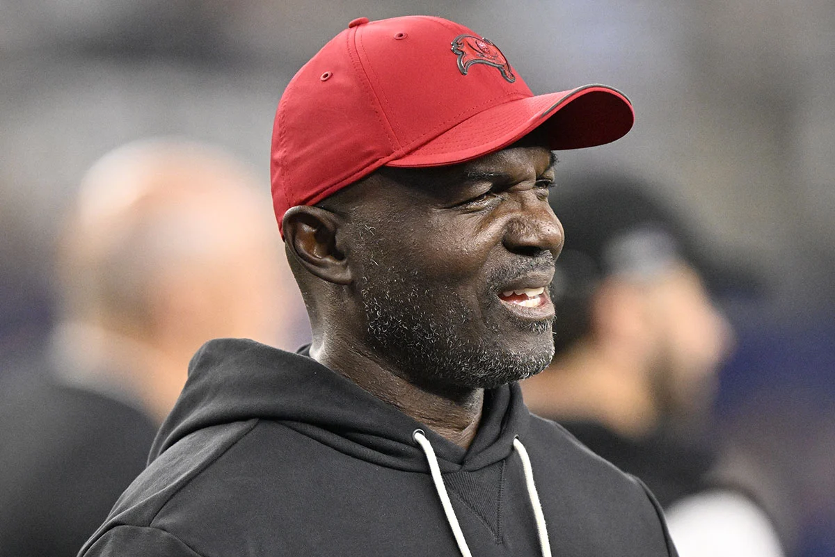 Bowles-Todd-Bucs-Cowboys-Puzzled Bucs Hc Todd Bowles